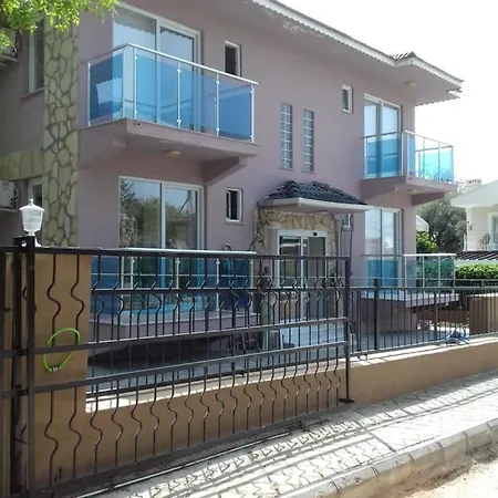 Casa de hóspedes Sefa Ztc Hotel