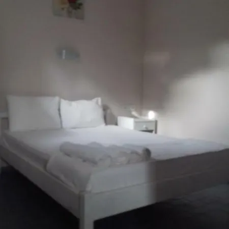 Casa de hóspedes Sefa Ztc Hotel *