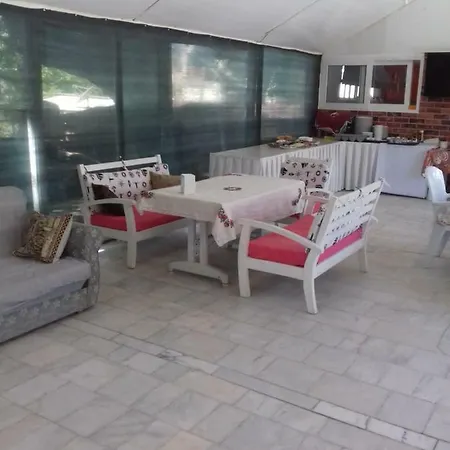 Casa de hóspedes Sefa Ztc Hotel *